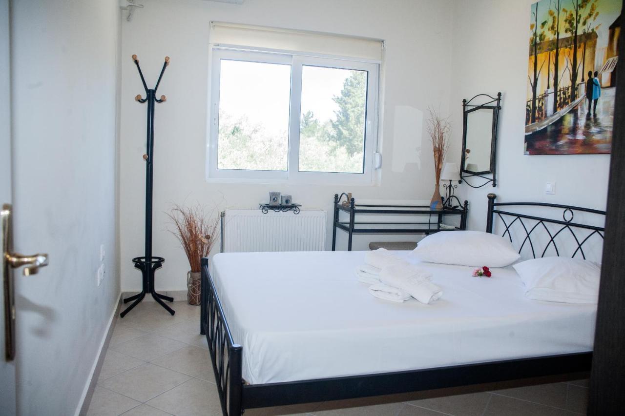 Maria Apartments Lefkada City ภายนอก รูปภาพ